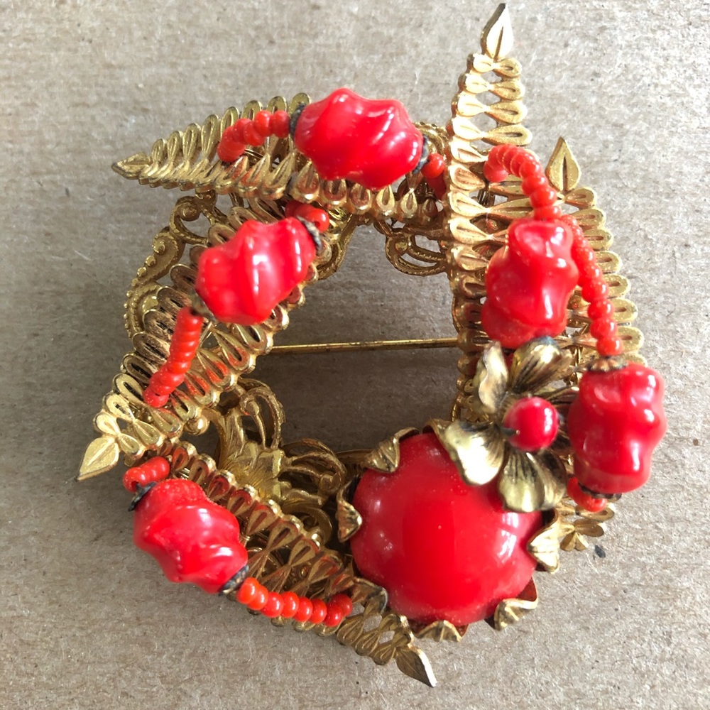 Miriam Haskell Pin